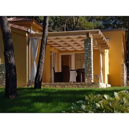 Holiday home In With Swimming Pool *