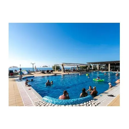 Casa vacanze In With Swimming Pool Umago